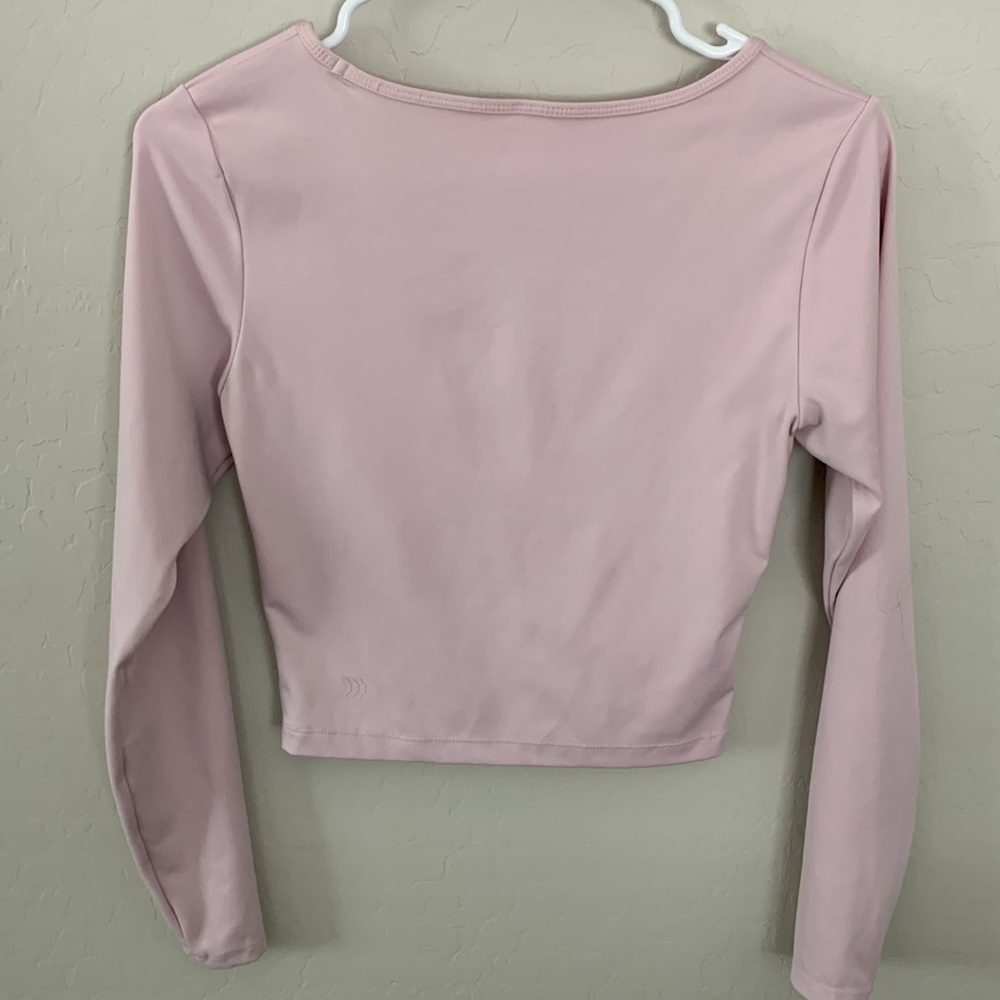 Long Sleeve Athletic Top - Picture 2 of 3